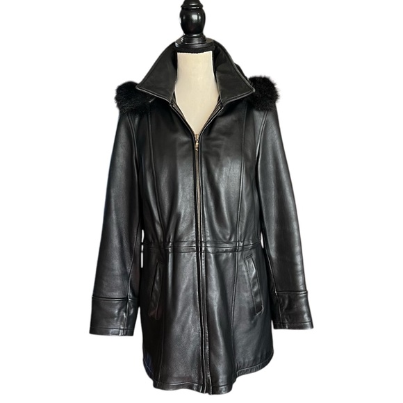 Vtg. Covington !00% Leather Hooded Jacket/Coat. W/ zip lining. Sz.M 10/12. - Picture 2 of 10